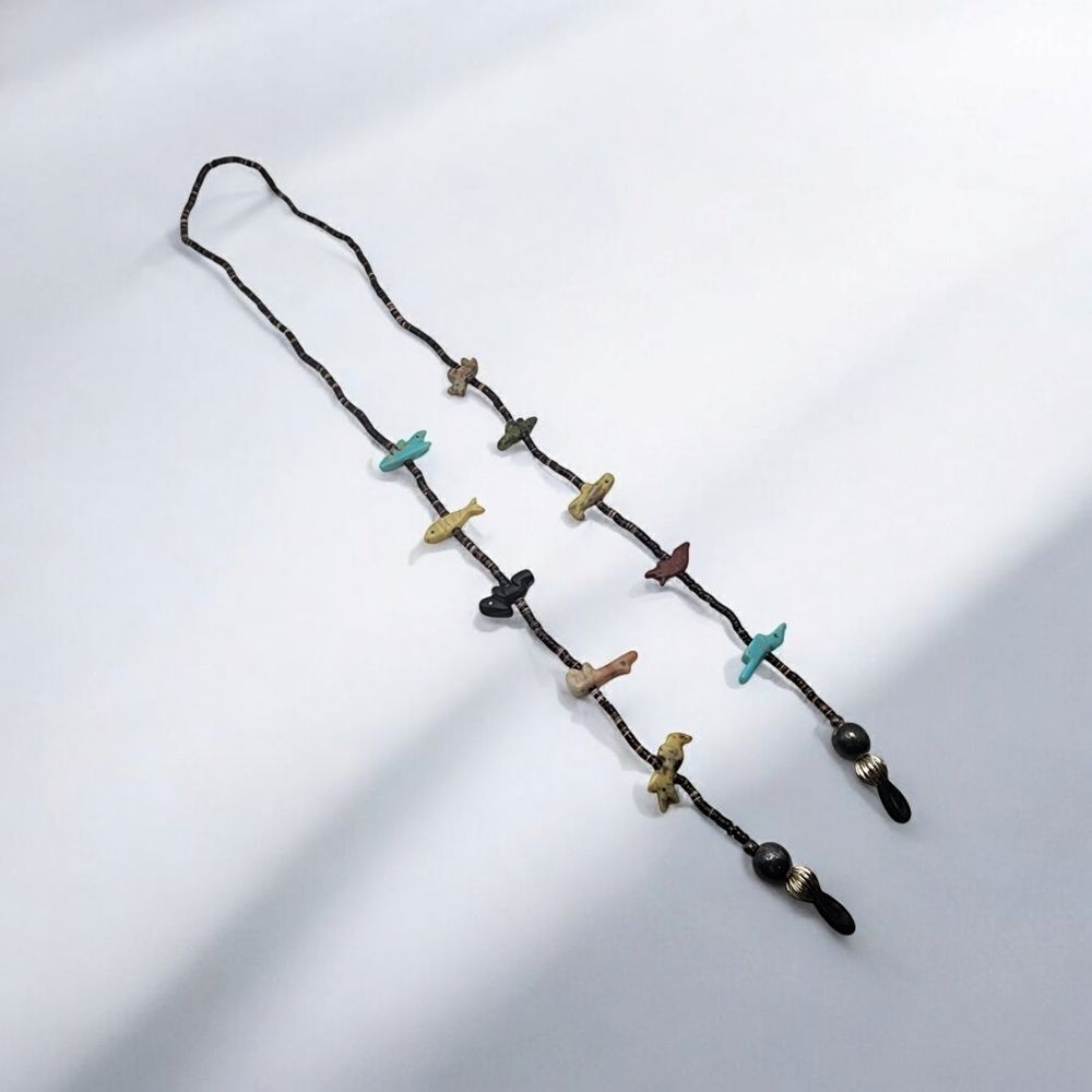 Stone Fetish Animal & Shell Heishi Beads Glasses Chain